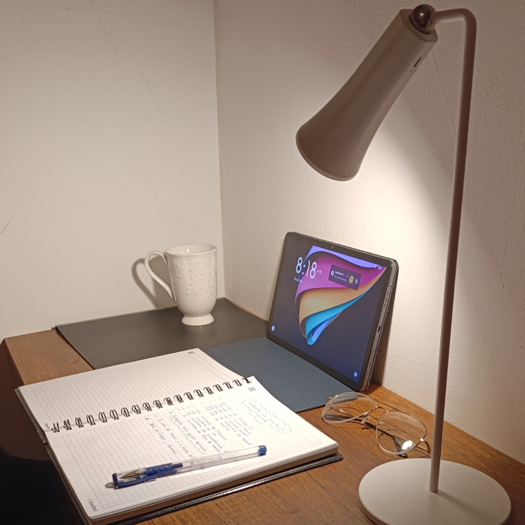 💡 Lampara Magnética Recargable 4 en 1